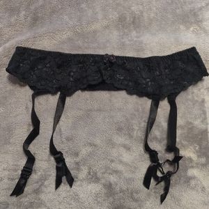 Torrid Black Lace Garter Belt Sz 2 Plus Size